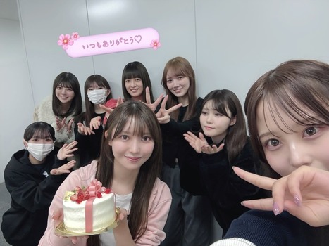 【悲報】坂道の写真集で学ぶ日本の物価のインフレ、エグすぎる
 | アイドルまとめ速報 ドル速(ピックアップ5)