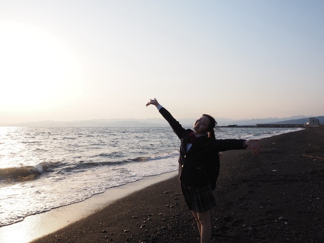 【日向坂46】ひなた坂LIVE二日目、2曲目からセンター変更！！
 | アイドルまとめ速報 ドル速(ピックアップ5)