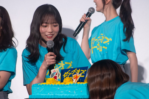 【日向坂46】ひなた坂LIVE二日目、2曲目からセンター変更！！
 | アイドルまとめ速報 ドル速(ピックアップ2)