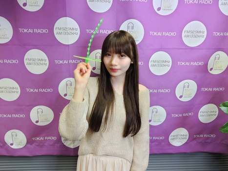 【悲報】岡本姫奈さん、卑猥すぎるものを手に持ってパシャリ | 【悲報】岡本姫奈さん、卑猥すぎるものを手に持ってパシャリ | アイドルまとめ速報 ドル速(画像08233545324828_2)