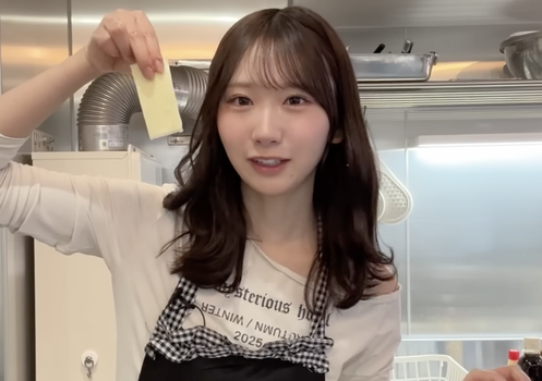 【朗報】日向坂のビジュアルメン、鎖骨全開のデコルテ最高wwwwwww
 | アイドルまとめ速報 ドル速(最新記事1)