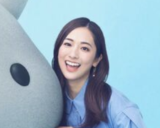 櫻坂『国立7万人動員!!!』←乃木坂の日産より少ない気がする件
 | アイドルまとめ速報 ドル速(ピックアップ2)