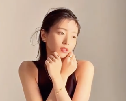 YouTuberのマネをしながらメイクしてる5期生のI.Mさんｗ【乃木坂46】
 | アイドルまとめ速報 ドル速(ピックアップ4)