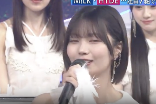 弟子が師匠の写真集を熟読してるｗ【乃木坂46】
 | アイドルまとめ速報 ドル速(最新記事13)