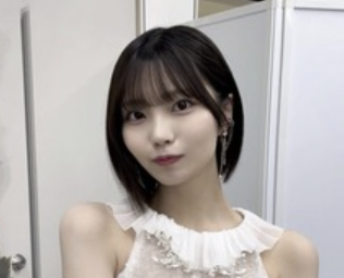 遠藤さくらちゃん安定のダブルピースｗ【乃木坂46】
 | アイドルまとめ速報 ドル速(ピックアップ5)