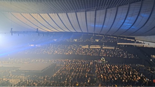 井上和ちゃん、階段を駆け上がって猫になるｗ【乃木坂46】
 | アイドルまとめ速報 ドル速(ピックアップ1)