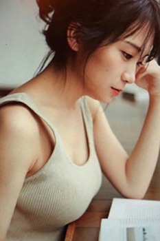 【朗報】秋元真夏の体のラインが浮き出るワンピース、エグい | 【朗報】秋元真夏の体のラインが浮き出るワンピース、エグい | アイドルまとめ速報 ドル速(画像17214456770948_2)