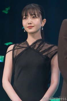 筒井あやめちゃんのガルアワ2026SSのランウェイをPLAYBACK！！！【乃木坂46】
 | アイドルまとめ速報 ドル速(最新記事1)