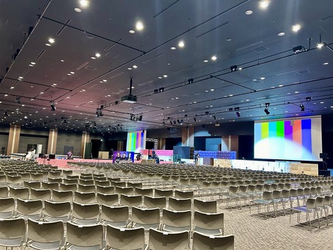 東京パソコンクラブのリアイベ、神席がマジで神席すぎるwwwwww | 東京パソコンクラブのリアイベ、神席がマジで神席すぎるwwwwww | アイドルまとめ速報 ドル速(画像27101333537584_2)