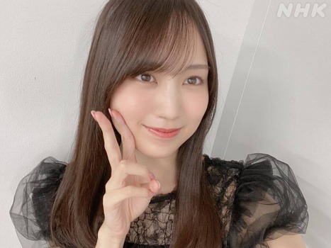 【速報】海邉朱莉、胸元にモザイクをかけてアップ...その理由が「これ」
 | アイドルまとめ速報 ドル速(ピックアップ8)