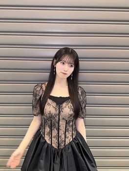 井上和ちゃんの2ショット写真が濃すぎるｗ【乃木坂46】
 | アイドルまとめ速報 ドル速(ピックアップ5)